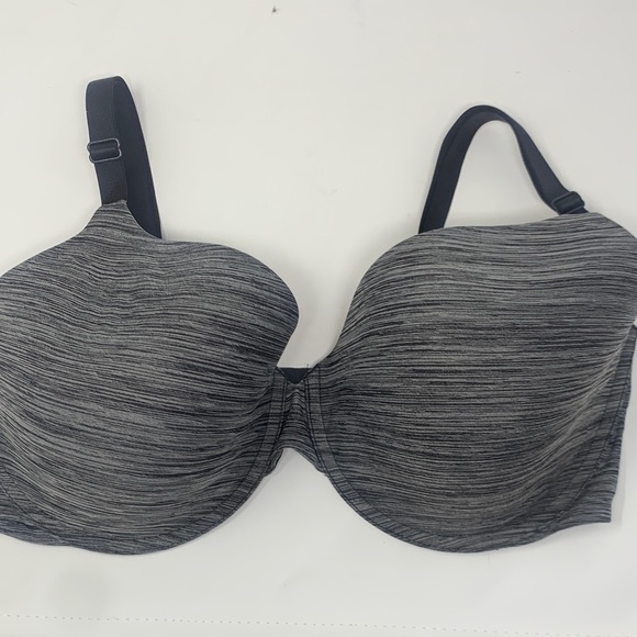 Victoria's Secret Other - Victoria secret uplift semi demi bust bra 38DDD